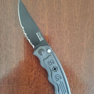 SOG Mini Tac A/O Knife
